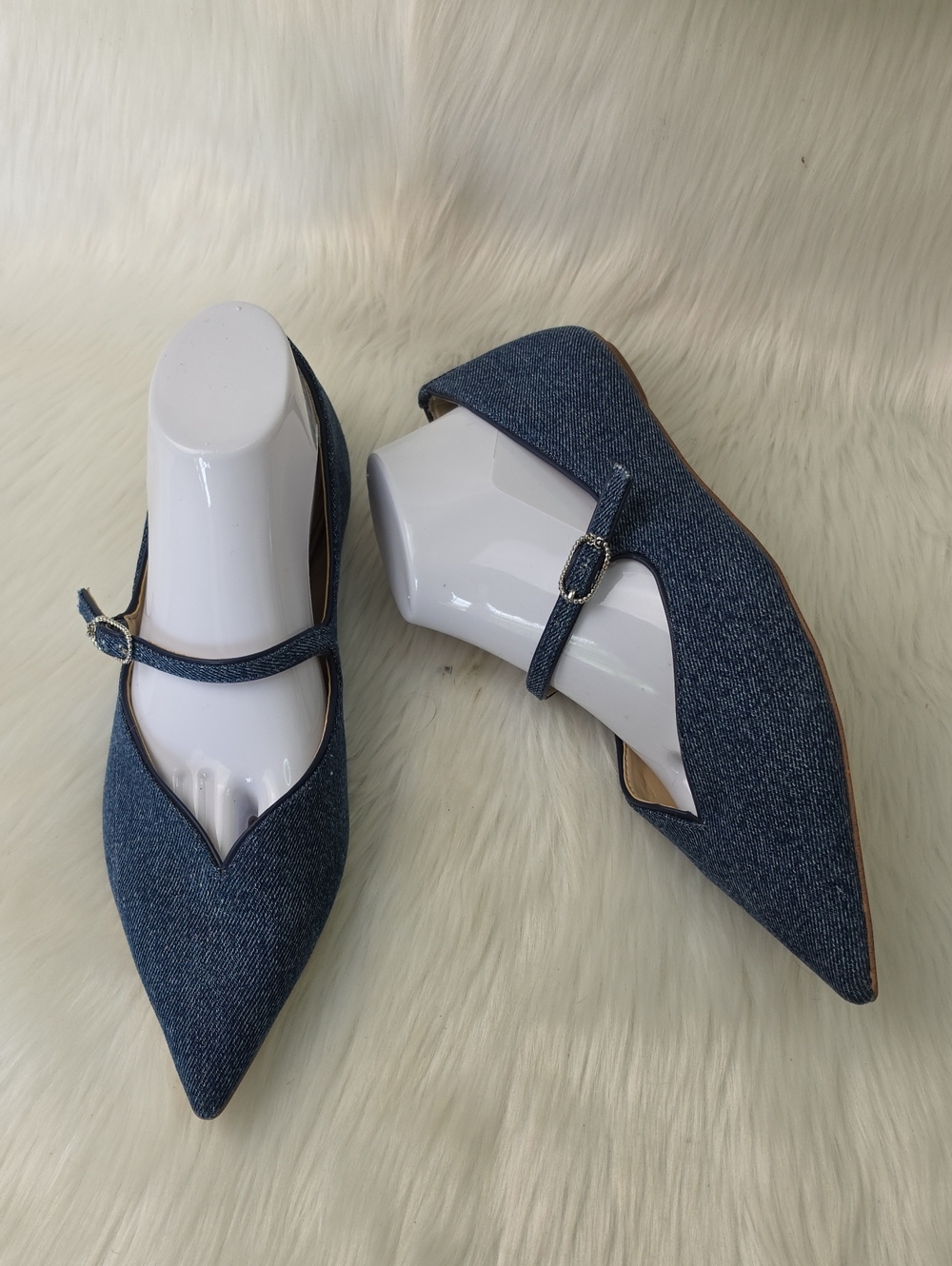 SAM EDELMAN Noa Blue Denim Pointed Toe Silver Tone Hardware Mary Jane Flat 9 NEW